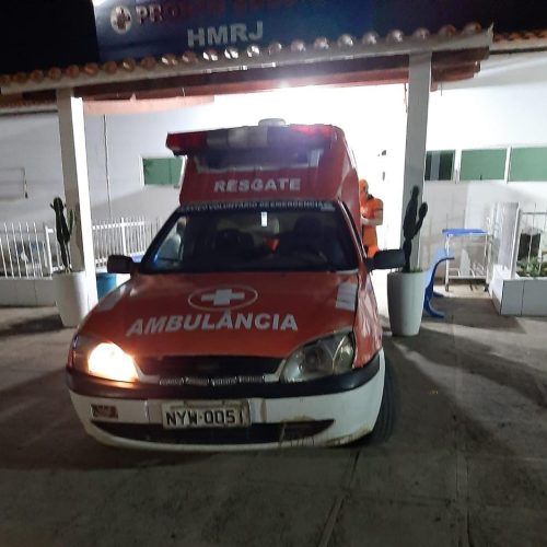 Mulher sofre acidente de moto na estrada de Serra Preta