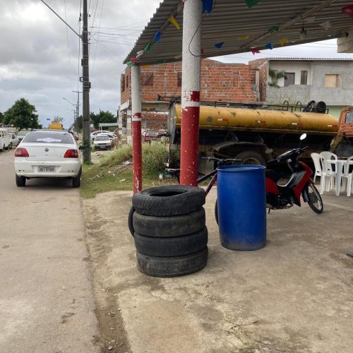Casal armado assalta clientes de Bar em R. do Jacuípe