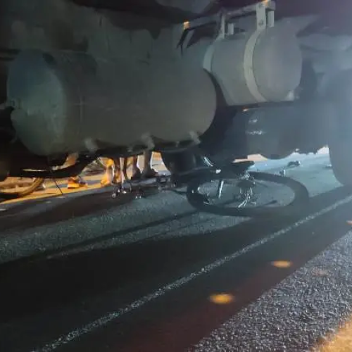 Riachão: Ciclista de 10 anos fica ferido após se envolver em acidente com caminhão