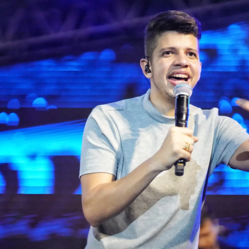 Nadson Ferinha reúne grandes nomes da música na gravação do seu primeiro DVD em Salvador