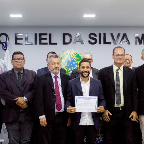 Esaú recebe moção de aplausos pela Câmara Municipal de Riachão