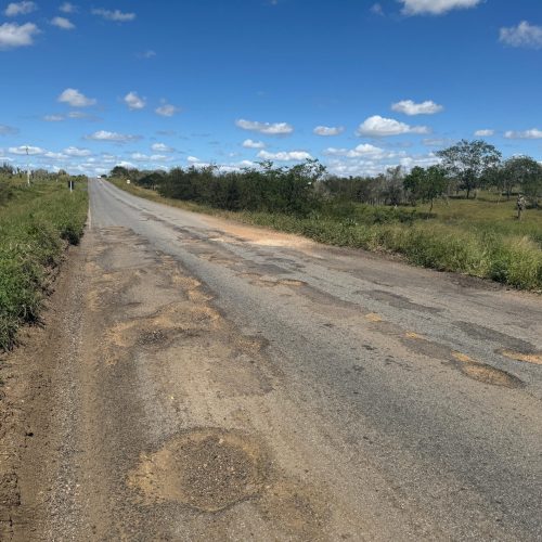 Colisão entre carro e moto deixa ferido na BA-120, entre Riachão e Chapada