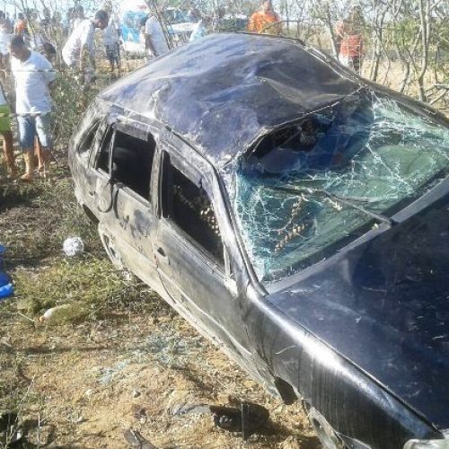 Motorista de Gol morre vítima de capotamento na BA 409