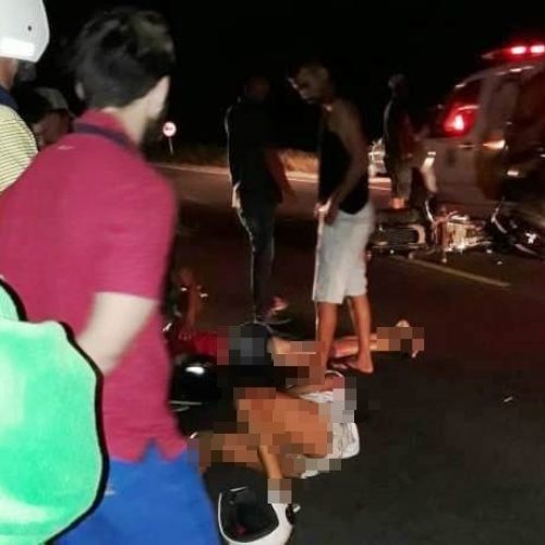 Morador de Serrinha morre e namorada fica ferida em colisão de moto com cavalo na BA 409 trecho de Coité