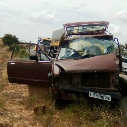 Riachão – Idoso morre em colisão envolvendo caminhão e Belina na BR 324