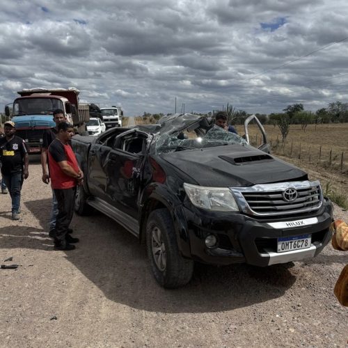 Motorista fica ferido após capotamento na BA-120 entre Riachão do Jacuípe e Conceição do Coité