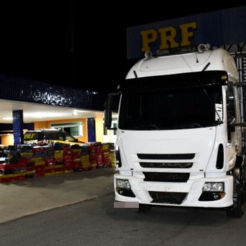 PRF apreende 1,7 tonelada de maconha em caminhão interceptado em Vitória da Conquista