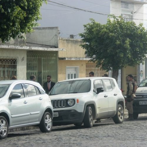 Coité – ‘Operação Fake News’ apreende computadores em residência de funcionário público em Coité