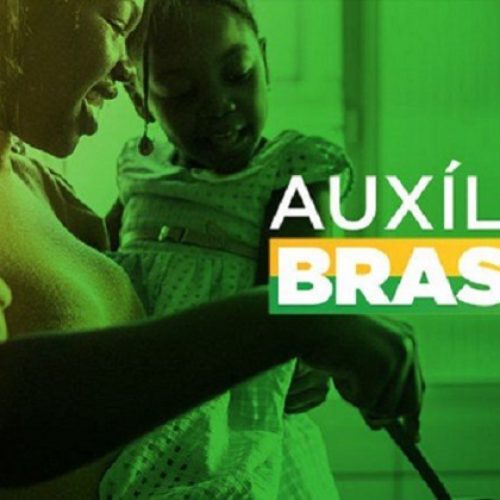 Projeto remaneja R$ 9,4 bilhões do Bolsa Família para o Auxílio Brasil