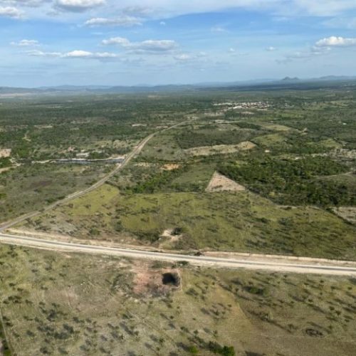 Governador vistoria retomada das obras da BA-120 entre Cansanção, Monte Santo e Queimadas