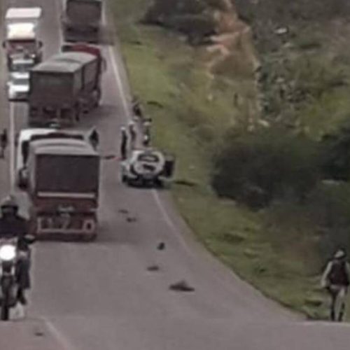 Três pessoas que estavam em moto são atingidas por pneu de carreta e morrem em Ipirá