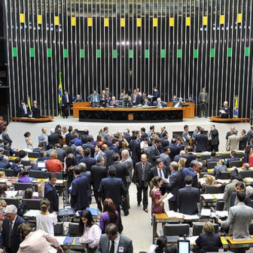 Veja como votou cada deputado baiano na sessão que rejeitou 2ª denúncia contra Temer
