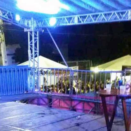 Parte de camarote desaba e deixa feridos na Micareta de Ipirá