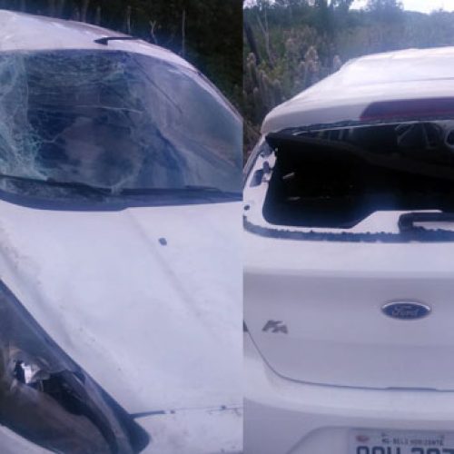 Carro parcialmente destruído é encontrado às margens da BA 120 trecho Santaluz/Queimadas