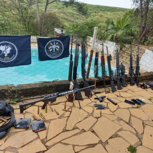 25 suspeitos de roubos a bancos são mortos durante troca de tiros com PM, PRF e Bope em Varginha, MG