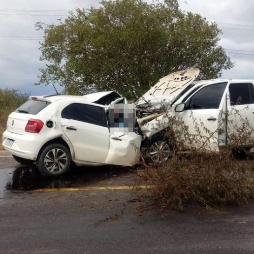 Duas pessoas morrem em acidente na BR-324 próximo a Gavião