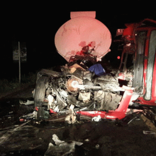 Colisão entre carretas na BR 324 no Distrito de Itatiaia deixa vítima fatal