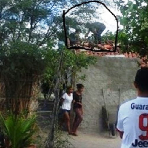 Monte Santo: Homem é encontrado morto a tiros em cima do telhado da própria casa
