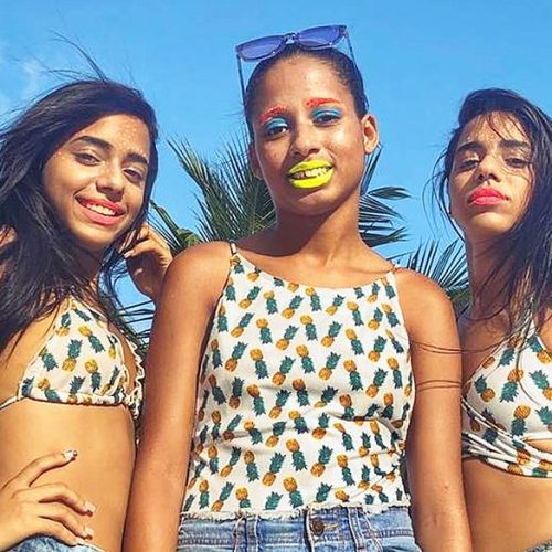 Mc Loma e as Gêmeas Lacração lançam novo clipe; assista