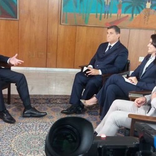 Aposentadoria: Bolsonaro defende idade mínima de 62 para homens e 57 para mulheres