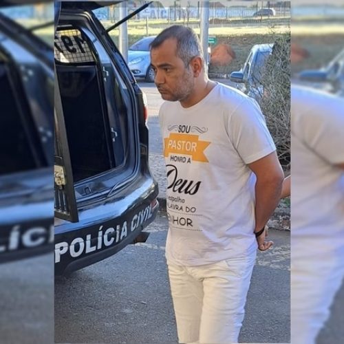 Pastor é preso por fazer “unção da sacanagem” e transar com fiéis