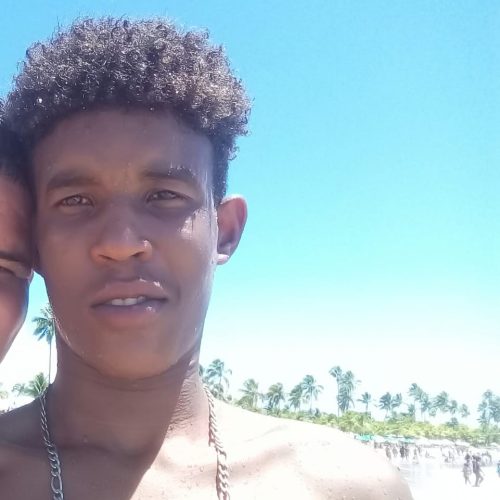 R. do Jacuípe: Jovem de 17 anos desaparece após excursão em Guarajuba