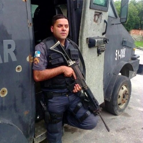 Mãe de PM morto por criminosos em Duque de Caxias passa mal e morre após reconhecer o corpo do filho