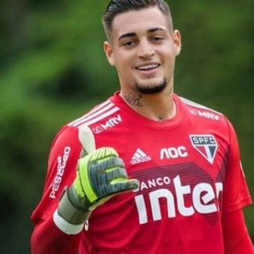 Descartado pelo São Paulo por agressão à esposa, Jean acerta com Atlético-GO