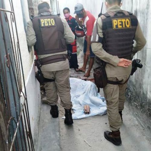 Coité – Mulher é executada no portão da casa onde morava