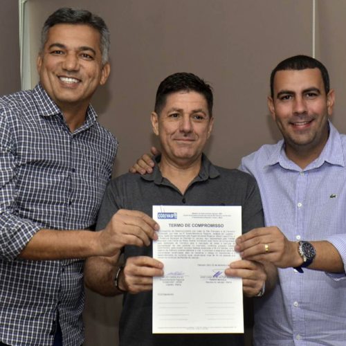 Prefeito Carlos Matos anuncia mais obras de asfalto para Riachão do Jacuípe