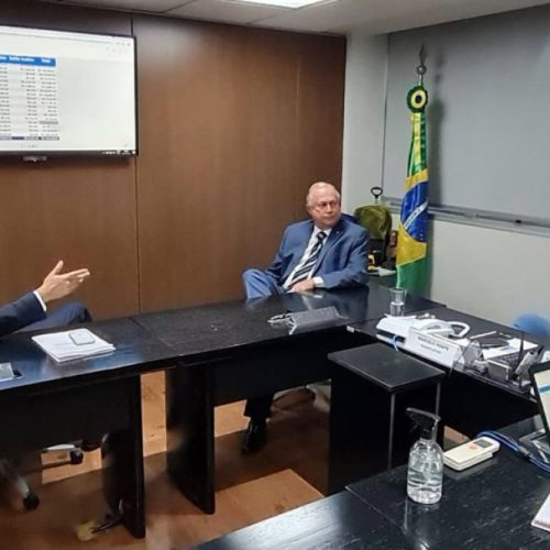 “Nosso objetivo é retomar todas essas obras que foram abandonadas”, diz prefeito sobre obras do FNDE