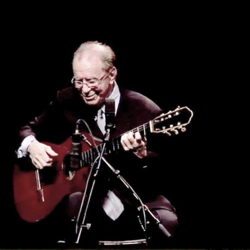 João Gilberto, pai da bossa nova, morre aos 88 anos