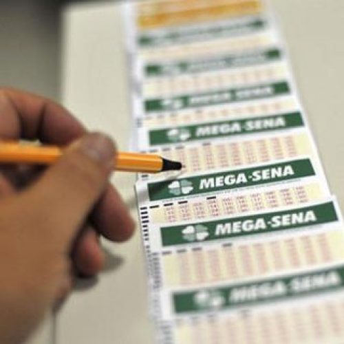 Mega-Sena acumula e pode pagar até 170 milhões