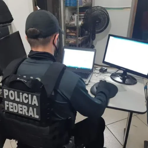 Polícia Federal deflagra operação para investigar suspeita de desvios de recursos da educação em Serrinha