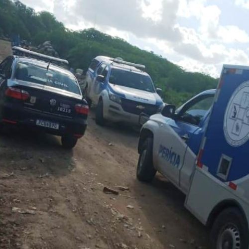 Feto é encontrado dentro de saco plástico em lixão na cidade de Irará