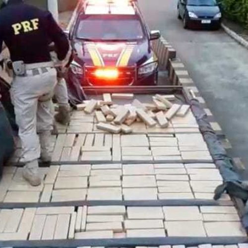 Carga de maconha que seria entregue em Serrinha é apreendida em Vitória da Conquista