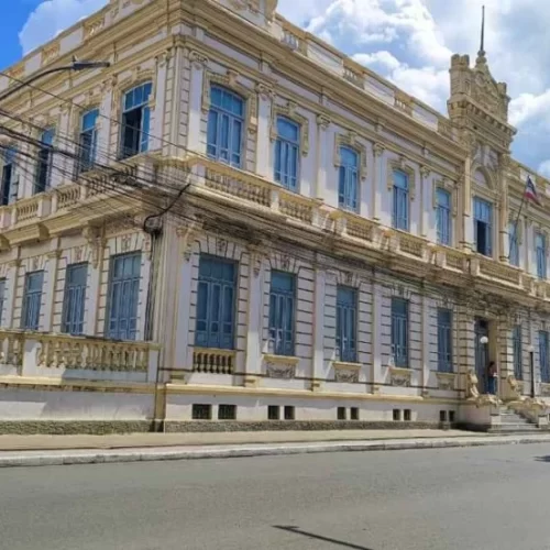 Inscrições do concurso público para professor em Feira de Santana começam nesta segunda (22)