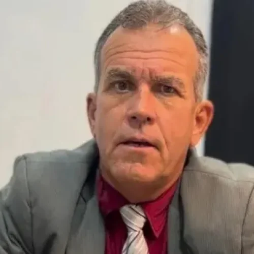 Prefeitura de Retirolândia revoga licitação após denúncias de suposto favorecimento