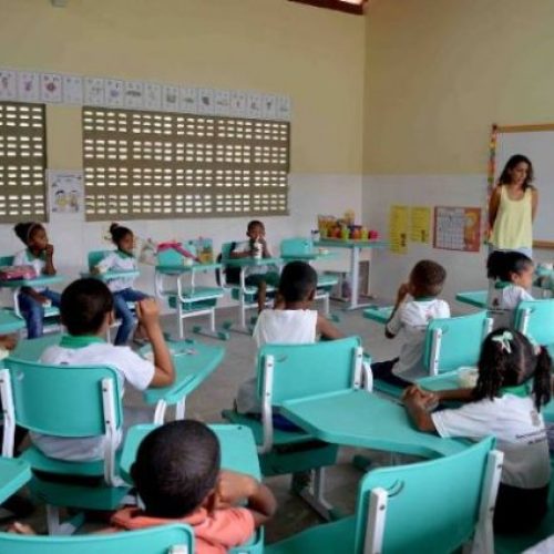 Prefeitura de Feira abre inscrições para seleção simplificada de 300 professores