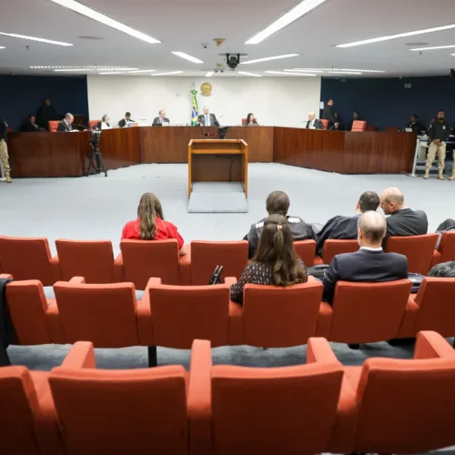STF oficializa fim da aposentadoria compulsória como punição a juízes