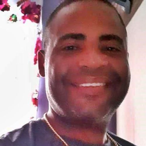 Taxista é morto a tiros e irmão fica ferido após confusão com mulher na Bahia