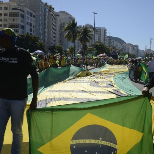 Manifestantes fazem ato, no Rio  de Janeiro, em apoio ao pacote anticrime e a favor da reforma da Previdência  (Tomaz Silva/Agência Brasil)
