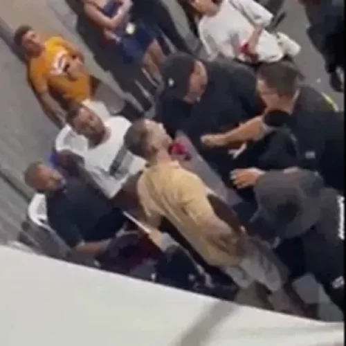 Vereador de Tucano leva violento soco de segurança durante o Sertão Folia