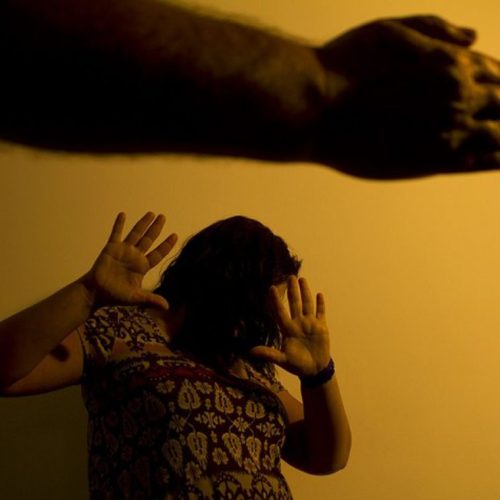 Pesquisa aponta falhas no atendimento às mulheres vítimas de violência