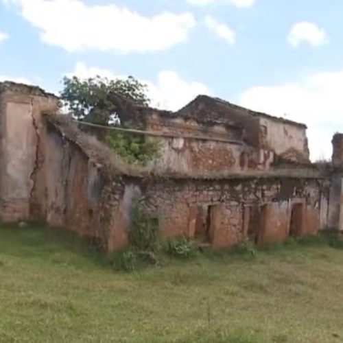 Igreja centenária em Jacobina corre risco de desabamento, alerta MP-BA