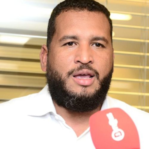 Em meio a cortes salariais, prefeitura quer criar novas secretarias