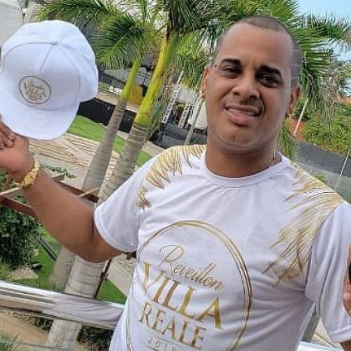 Ex-Timbalada, Xexéu é internado em clínica de reabilitação após recaída